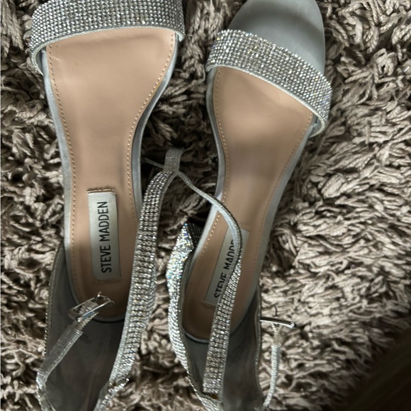 Steve Madden Women's Silver Strappy Heels - Picture 4 of 4
